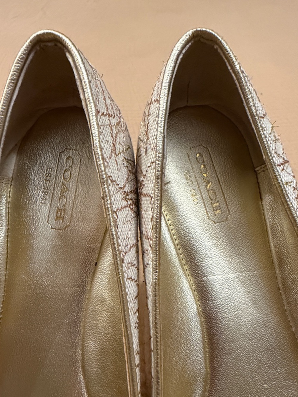 Coach Round-Toe Denisse Embellished Ballet Flats in Gold and Ivory Size 8.5 - Picture 2 of 9